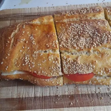 Modus לינה וארוחת בוקר *