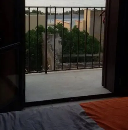 לינה וארוחת בוקר Modus *